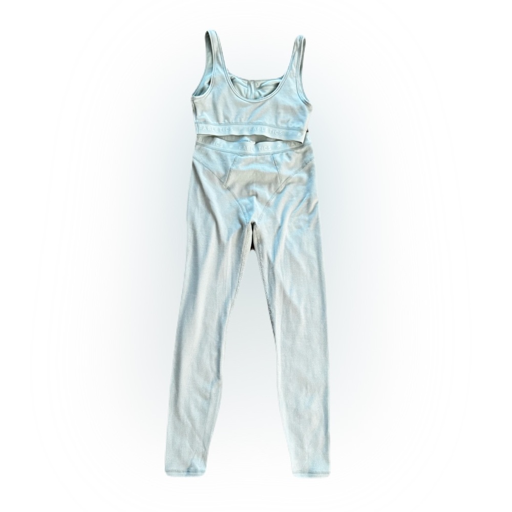 Fabletics Active Set Aqua - image 1